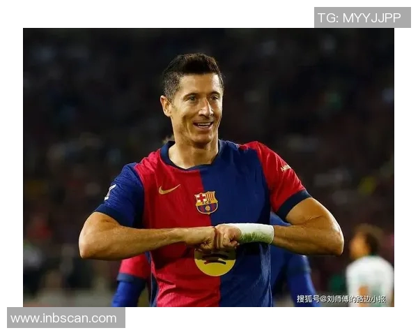 足球明星帅气高清图片集展现他们的魅力与风采