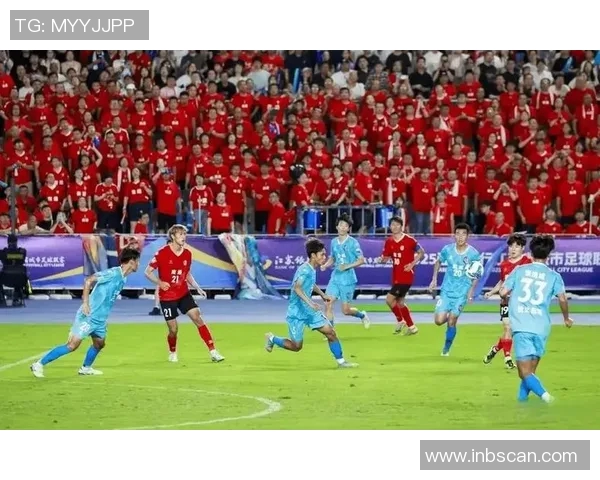 足球明星齐聚一堂热情打招呼精彩瞬间回顾视频分享